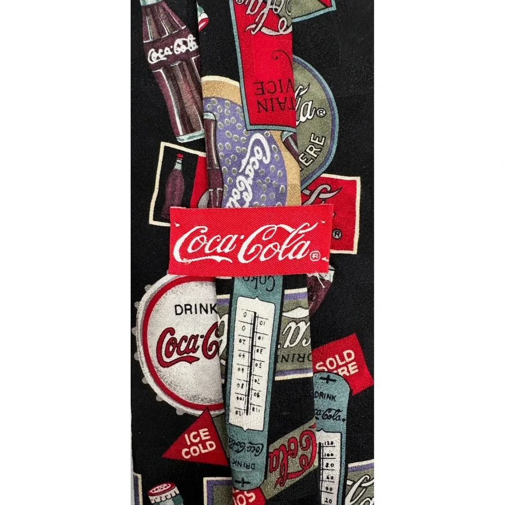 Corporate Casual By Van Heusen Coca Cola Signs Bottles Men's Neck Tie 100% Silk